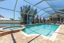 Villa On The Lake, Cape Coral