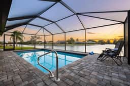 Villa Chillax N' Sunsets, Cape Coral