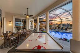 Villa Sunshine & Unwind, Cape Coral
