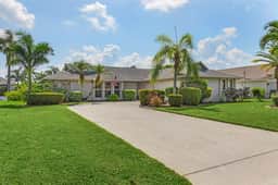 The Steak Out, Cape Coral