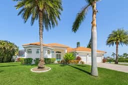 Villa Blue Pavilion, Cape Coral