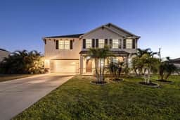 A Grand Oasis, Cape Coral