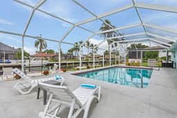 Villa Dolphin Sunset, Cape Coral