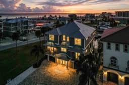 FMB - Summer Wind - 209 Virginia Ave