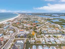 FMB - Sea-cluded Bungalow - 130 Flamingo St, Ft. Myers Beach