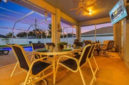 Paradise on 8th, Cape Coral