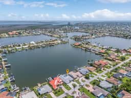 Heaven on The Lake, Cape Coral
