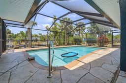The Salty Palm, Port Charlotte