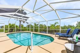 Shadroe Canal Villa, Cape Coral