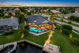Sunny Shores Escape, Cape Coral