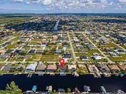 Villa Gone Coastal, Cape Coral