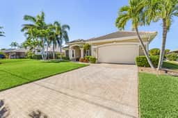 Coral Villa Getaway, Cape Coral