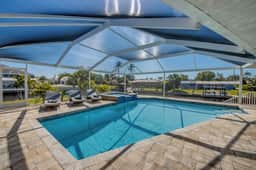 Retro Retreat, Cape Coral - Image 2