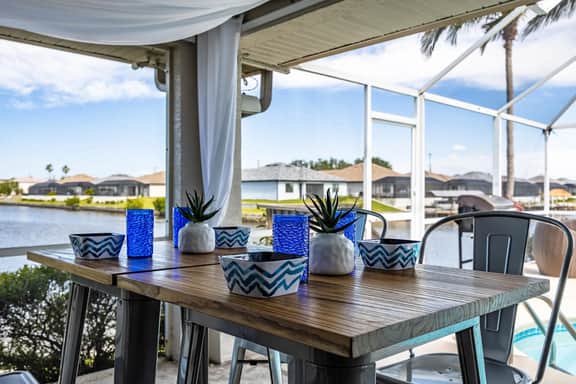 Villazo Ann, Cape Coral