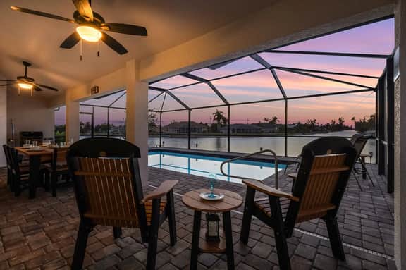 Villa Chillax N' Sunsets, Cape Coral