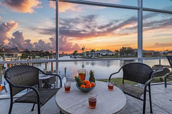 Villa Sunshine & Unwind, Cape Coral