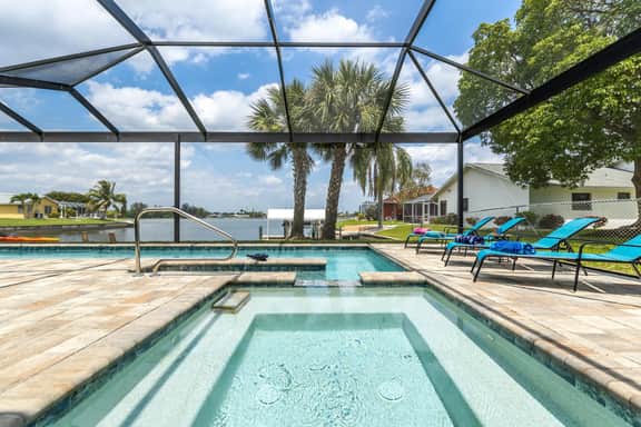 Villa Lakeside Oasis, Cape Coral