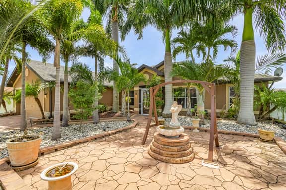 Villa Heat Wave, Cape Coral