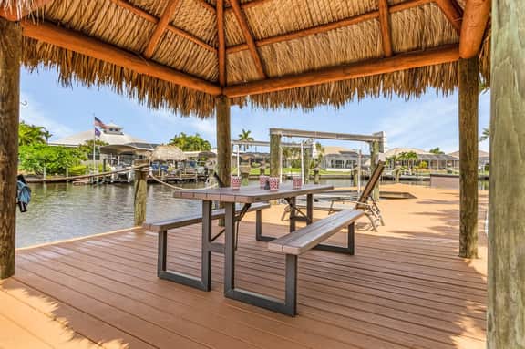 American Dream, Cape Coral
