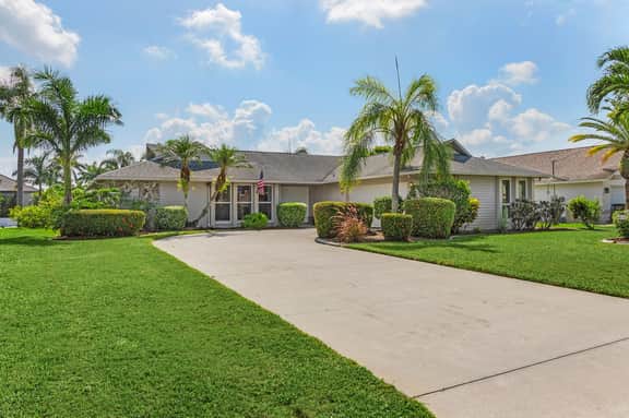 The Steak Out, Cape Coral
