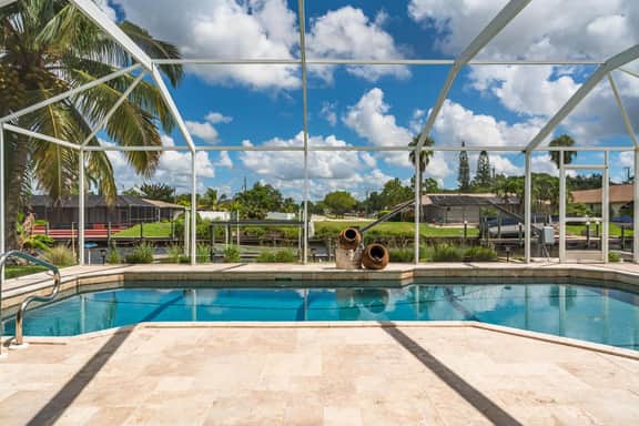 Villa Otterly Amazing, Cape Coral