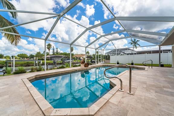 Villa Otterly Amazing, Cape Coral