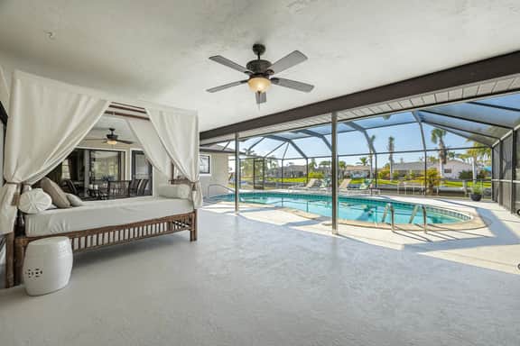 Villa Paradise, Cape Coral