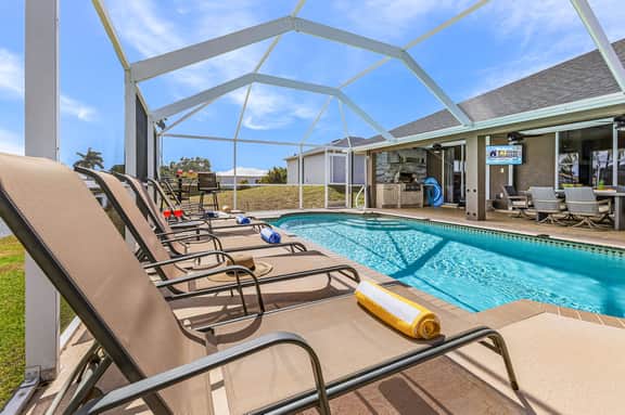 Cape Coastal, Cape Coral