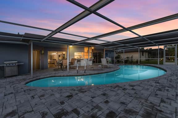 Villa Paradise by the Pool, Cape Coral