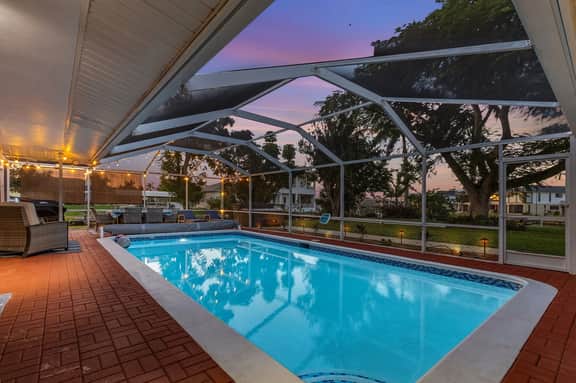 Villa Tropical Calusa, Cape Coral