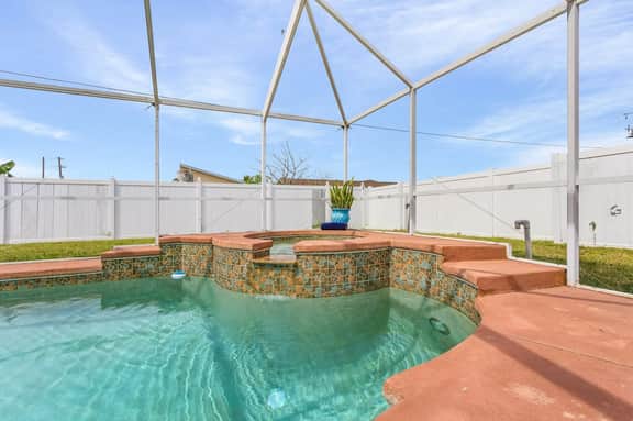 Villa Poolside Oasis, Cape Coral
