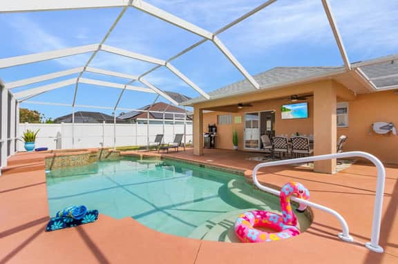 Villa Poolside Oasis, Cape Coral