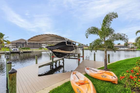 Villa Coral Bay, Cape Coral