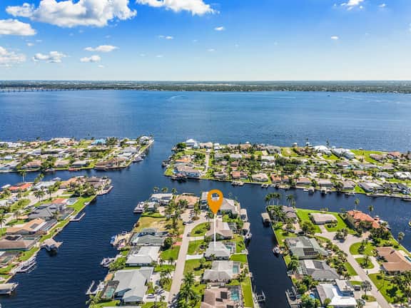 Villa Paws in Paradise, Cape Coral
