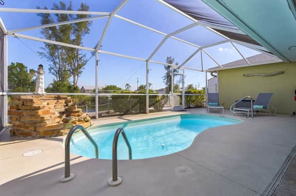 Off the Hook Haven, Cape Coral
