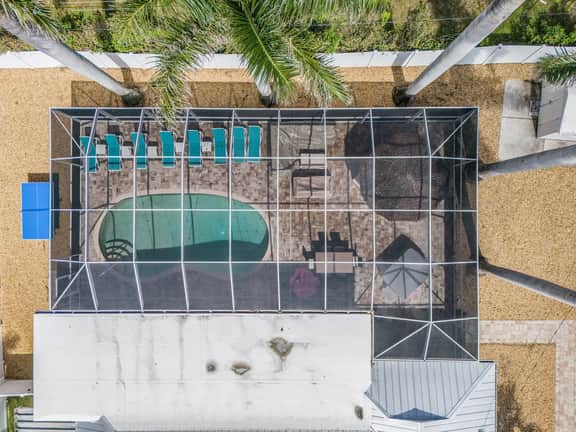 Sea Breeze Oasis - 1557 Braeburn Road