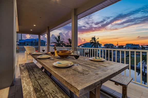 FMB - Summer Wind - 209 Virginia Ave