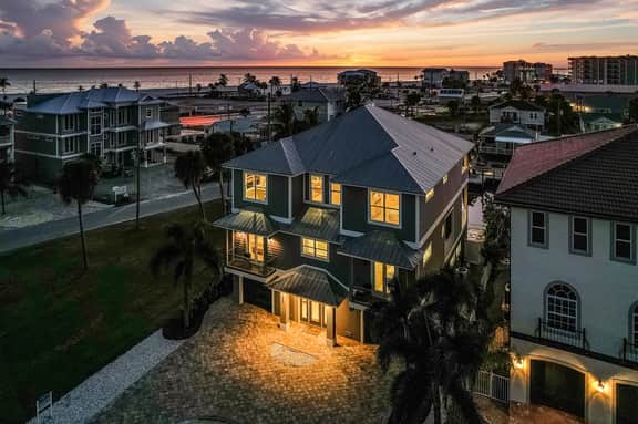 FMB - Summer Wind - 209 Virginia Ave