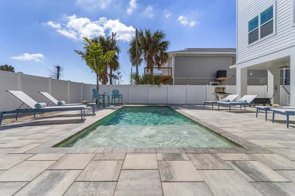 FMB - Sun Kissed Beach House - 112 Lovers Lane
