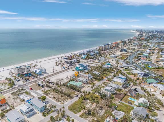 FMB - Villa Palmetto - 5396 Palmetto St, Ft. Myers Beach