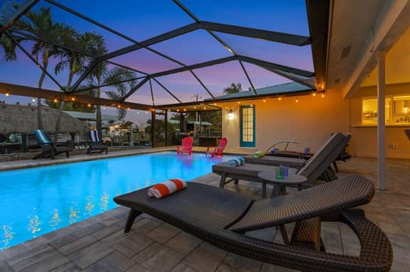 The Lucky Pelican, Cape Coral