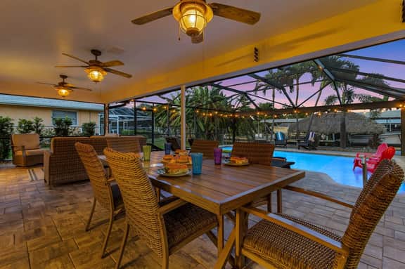 The Lucky Pelican, Cape Coral