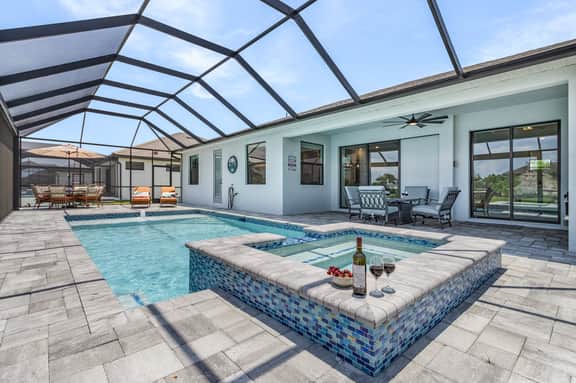 Cape Clover, Cape Coral