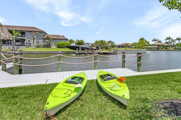 Cape Clover, Cape Coral