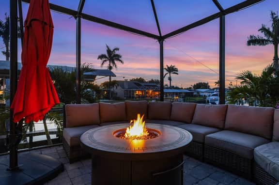 The Flip Flop Stop, Cape Coral