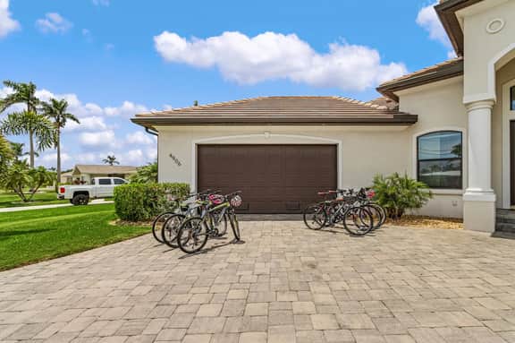 The Flip Flop Stop, Cape Coral