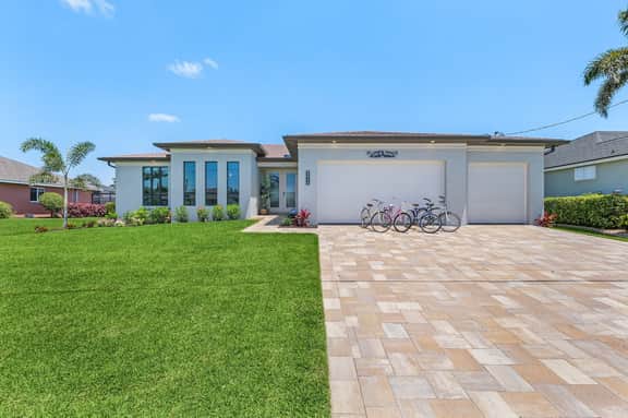 Casa de Palmas, Cape Coral