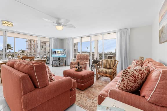 FMB - Condo A Wave From It All - 7146 Estero Blvd #416