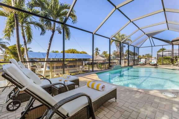 Coral Villa Getaway, Cape Coral