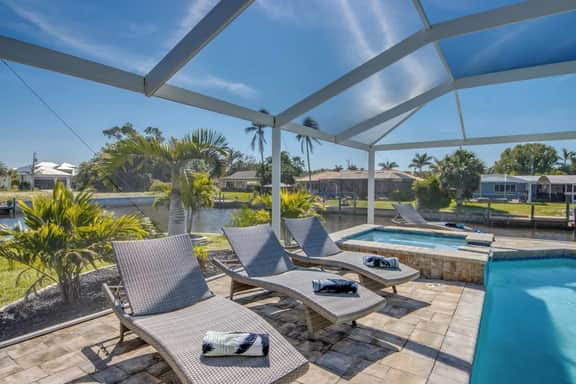 Retro Retreat, Cape Coral